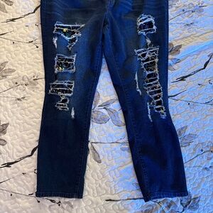 DG2 Distressed Women’s Jeans , sequin backing , so very pretty ,